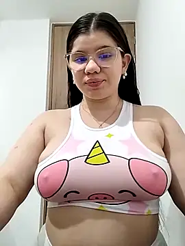 Snapshot of Danzel1105 chatting on 02/28/25, 04:21 Danzel1105 online show from 02/28/25, 04:21