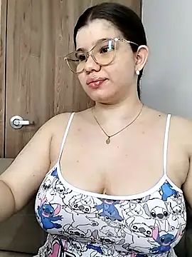 Snapshot of Danzel1105 chatting on 03/19/25, 09:06 Danzel1105 online show from 03/19/25, 09:06