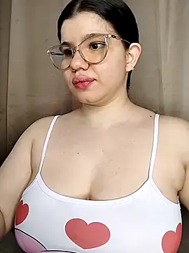 Snapshot of Danzel1105 chatting on 09/21/25, 02:08 Danzel1105 online show from 09/21/25, 02:08