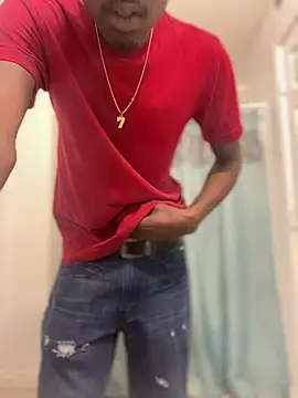 Snapshot of chocolatemeatstick25 chatting on 02/20/25, 12:41 chocolatemeatstick25 online show from 02/20/25, 12:41