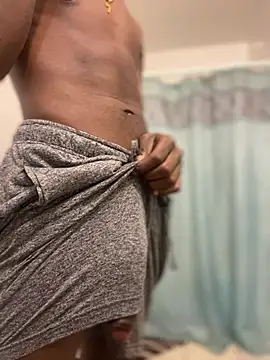 Snapshot of chocolatemeatstick25 chatting on 02/20/25, 09:55 chocolatemeatstick25 online show from 02/20/25, 09:55