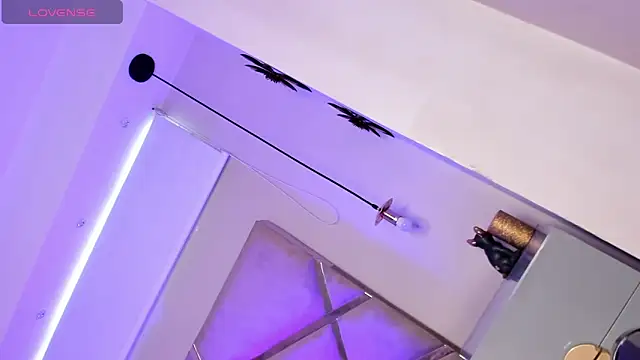 Dalila Thoms online show from 02/28/25, 04:53