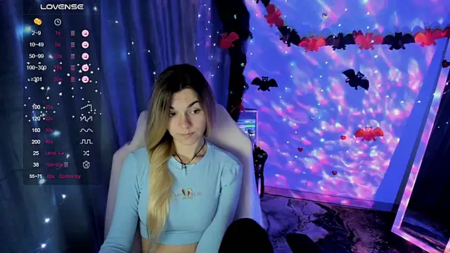 Sweet me  online show from 10/23/25, 05:51