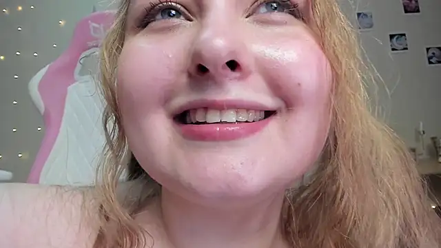 teencute online show from 02/02/25, 08:57