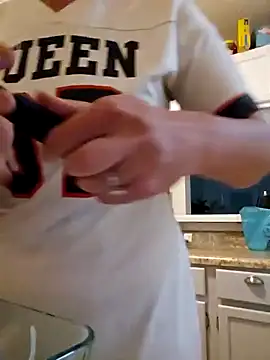 Snapshot of Dixiefaye_Pika chatting on 02/19/25, 01:51 Dixiefaye Pika online show from 02/19/25, 01:51