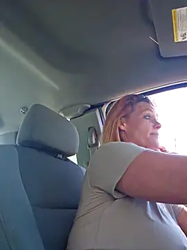 Snapshot of Dixiefaye_Pika chatting on 03/18/25, 05:10 Dixiefaye Pika online show from 03/18/25, 05:10