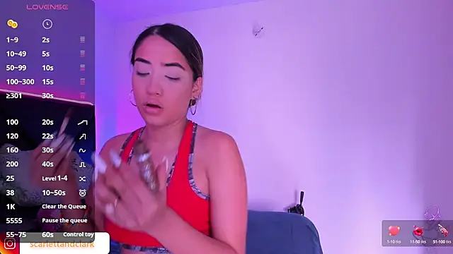 Snapshot of ScarlettAndClark chatting on 03/06/25, 09:09 ScarlettAndClark online show from 03/06/25, 09:09