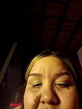 Snapshot of Venus_queenn chatting on 03/16/25, 03:04 Venus queenn online show from 03/16/25, 03:04