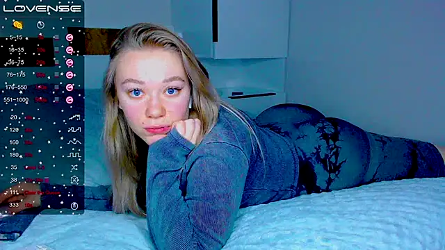 kitti kaattt online show from 12/14/24, 12:55