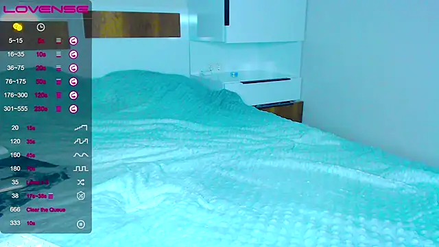 kitti kaattt online show from 09/21/25, 04:08