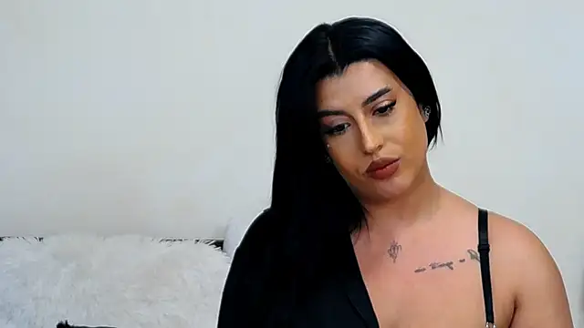 GiseleReine online show from 02/03/25, 02:02