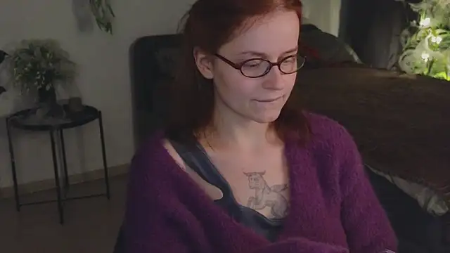 Snapshot of reb_luvng chatting on 10/26/25, 01:50 reb luvng online show from 10/26/25, 01:50