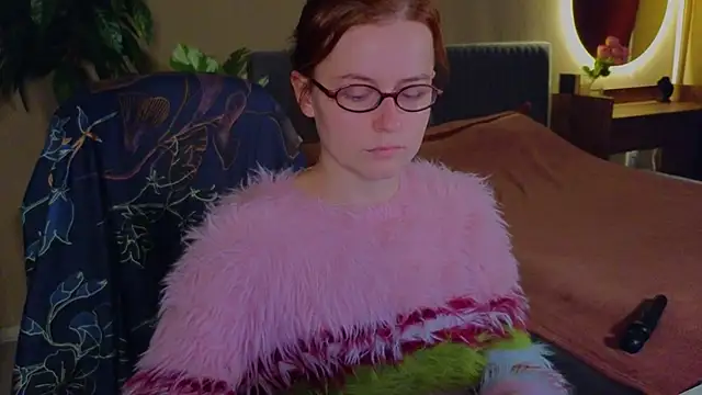 Snapshot of reb_luvng chatting on 11/11/25, 01:55 reb luvng online show from 11/11/25, 01:55