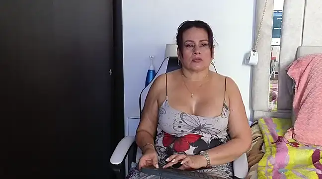 Snapshot of Kaily_jonness chatting on 01/31/25, 09:48 Kaily jonness online show from 01/31/25, 09:48