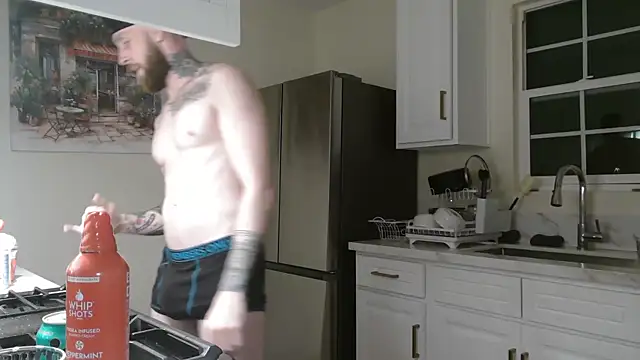 Snapshot of NatalieKneals chatting on 11/17/25, 05:46 NatalieKneals online show from 11/17/25, 05:46