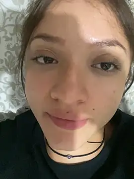 Snapshot of Alicia_ALICIA chatting on 02/02/25, 02:17 Alicia ALICIA online show from 02/02/25, 02:17
