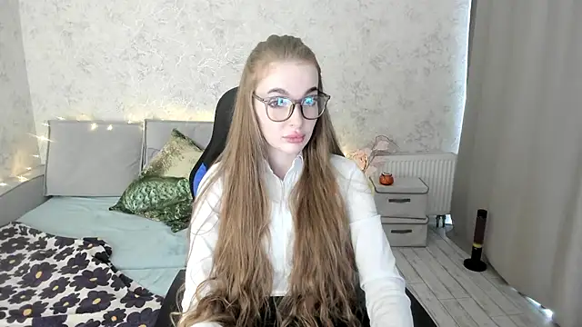 LissaCain online show from 11/06/25, 05:52