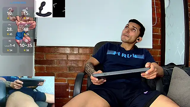 Snapshot of Marck_Muscle chatting on 01/09/25, 02:43 Marck Muscle online show from 01/09/25, 02:43