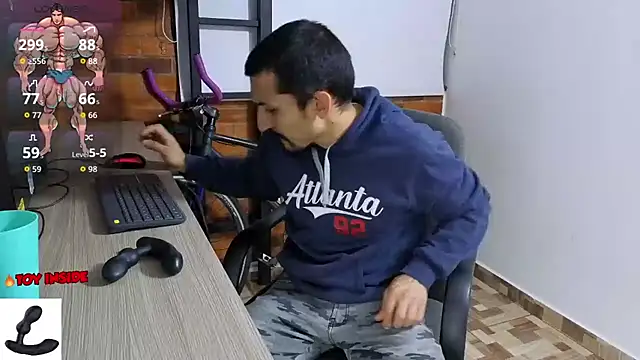 Snapshot of Marck_Muscle chatting on 10/20/25, 03:40 Marck Muscle online show from 10/20/25, 03:40