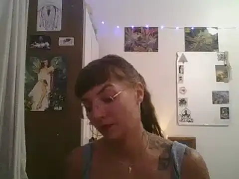 Snapshot of SweetyBabyDemon chatting on 12/16/24, 12:26 SweetyBabyDemon online show from 12/16/24, 12:26