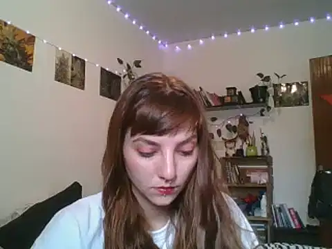 Snapshot of SweetyBabyDemon chatting on 12/23/24, 01:35 SweetyBabyDemon online show from 12/23/24, 01:35