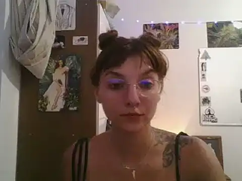 Snapshot of SweetyBabyDemon chatting on 12/30/24, 10:34 SweetyBabyDemon online show from 12/30/24, 10:34