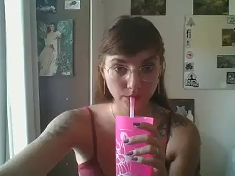 Snapshot of SweetyBabyDemon chatting on 01/18/25, 06:43 SweetyBabyDemon online show from 01/18/25, 06:43