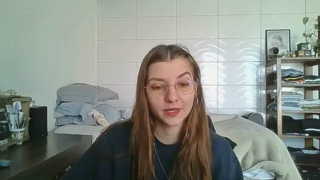 Snapshot of SweetyBabyDemon chatting on 09/11/25, 01:44 SweetyBabyDemon online show from 09/11/25, 01:44