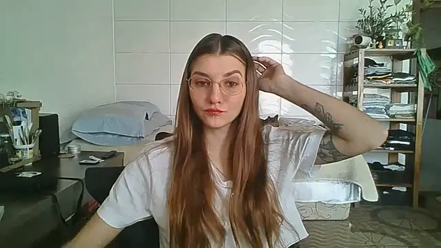 Snapshot of SweetyBabyDemon chatting on 09/15/25, 02:06 SweetyBabyDemon online show from 09/15/25, 02:06