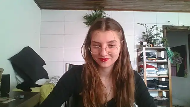 Snapshot of SweetyBabyDemon chatting on 09/26/25, 06:23 SweetyBabyDemon online show from 09/26/25, 06:23