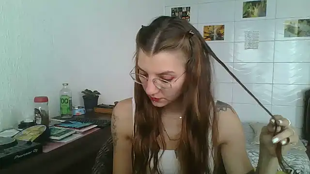 Snapshot of SweetyBabyDemon chatting on 11/04/25, 12:59 SweetyBabyDemon online show from 11/04/25, 12:59