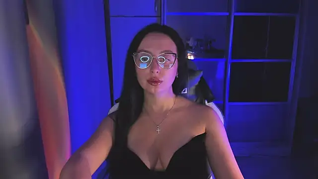 Christy Calypso online show from 10/02/25, 03:52