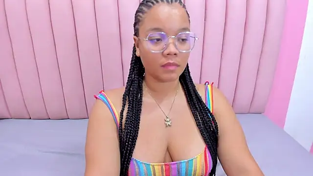 Snapshot of ISABELLA_020 chatting on 03/15/25, 02:45 ISABELLA 020 online show from 03/15/25, 02:45