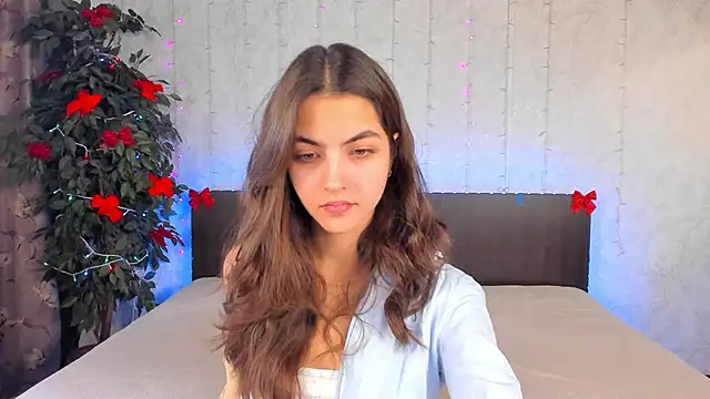 Snapshot of Milana_Crystal_ chatting on 12/27/24, 08:13 Milana Crystal online show from 12/27/24, 08:13