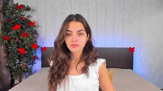 Snapshot of Milana_Crystal_ chatting on 12/31/24, 08:15 Milana Crystal online show from 12/31/24, 08:15