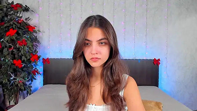 Snapshot of Milana_Crystal_ chatting on 01/12/25, 01:48 Milana Crystal online show from 01/12/25, 01:48