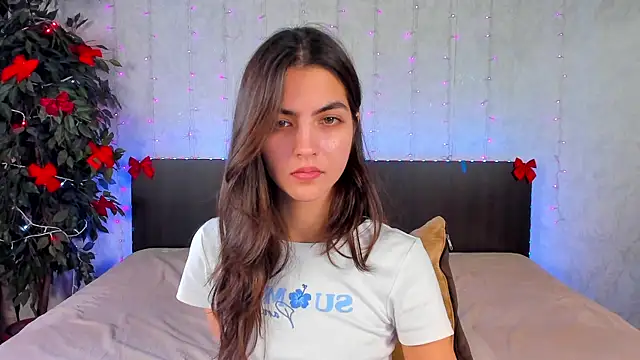 Snapshot of Milana_Crystal_ chatting on 01/13/25, 11:19 Milana Crystal online show from 01/13/25, 11:19