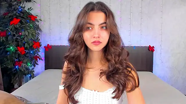 Snapshot of Milana_Crystal_ chatting on 01/28/25, 08:25 Milana Crystal online show from 01/28/25, 08:25