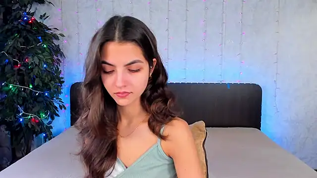 Snapshot of Milana_Crystal_ chatting on 01/30/25, 08:22 Milana Crystal online show from 01/30/25, 08:22