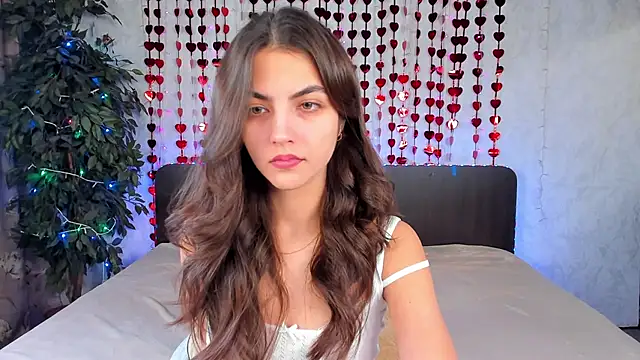 Snapshot of Milana_Crystal_ chatting on 02/04/25, 08:13 Milana Crystal online show from 02/04/25, 08:13