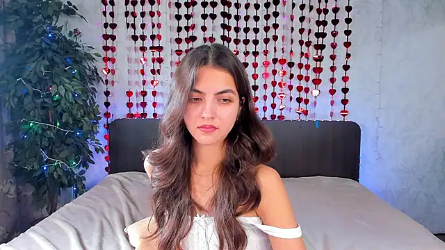 Snapshot of Milana_Crystal_ chatting on 02/04/25, 11:16 Milana Crystal online show from 02/04/25, 11:16