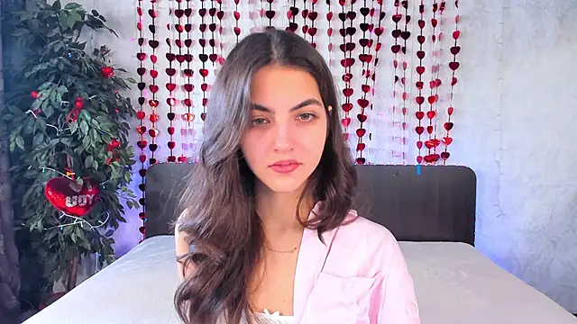 Snapshot of Milana_Crystal_ chatting on 02/07/25, 08:22 Milana Crystal online show from 02/07/25, 08:22