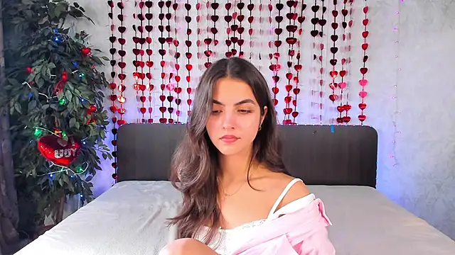 Snapshot of Milana_Crystal_ chatting on 02/07/25, 11:23 Milana Crystal online show from 02/07/25, 11:23