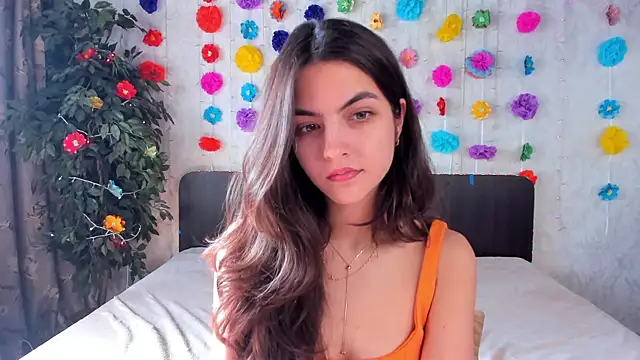 Snapshot of Milana_Crystal_ chatting on 03/10/25, 11:21 Milana Crystal online show from 03/10/25, 11:21