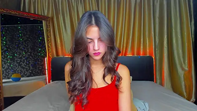 Snapshot of Milana_Crystal_ chatting on 09/23/25, 07:11 Milana Crystal online show from 09/23/25, 07:11