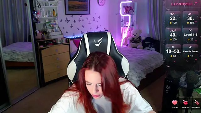 Snapshot of Sidney_blush chatting on 09/29/25, 07:02 Sidney blush online show from 09/29/25, 07:02