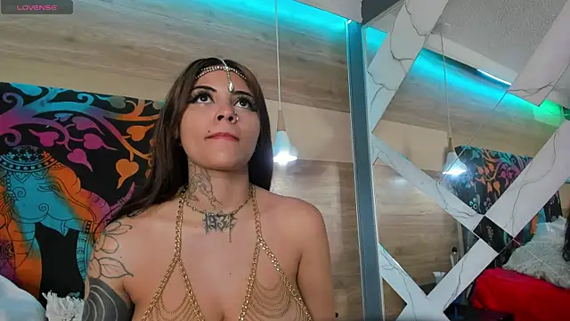 Cori Paige online show from 03/10/25, 11:42