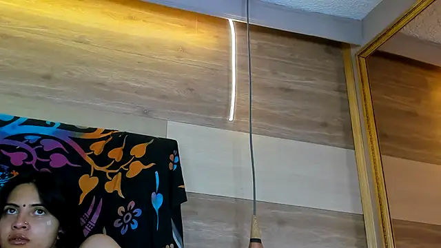 Cori Paige online show from 10/29/25, 04:04