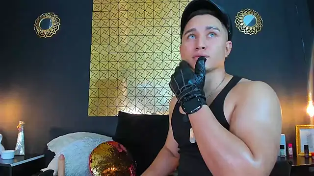 francesco evan online show from 12/30/24, 08:47