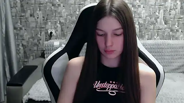 Snapshot of MissMiaCutie chatting on 02/25/25, 03:27 MissMiaCutie online show from 02/25/25, 03:27
